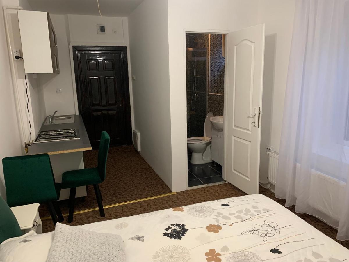 Luxury Accommodation Republicii Brasov Exterior photo
