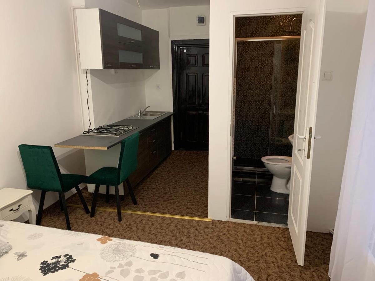 Luxury Accommodation Republicii Brasov Exterior photo