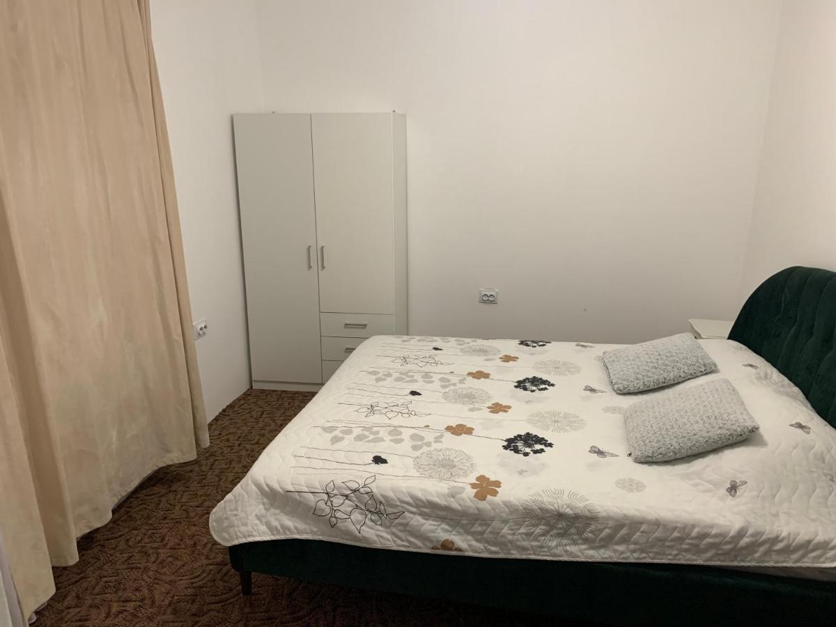 Luxury Accommodation Republicii Brasov Exterior photo