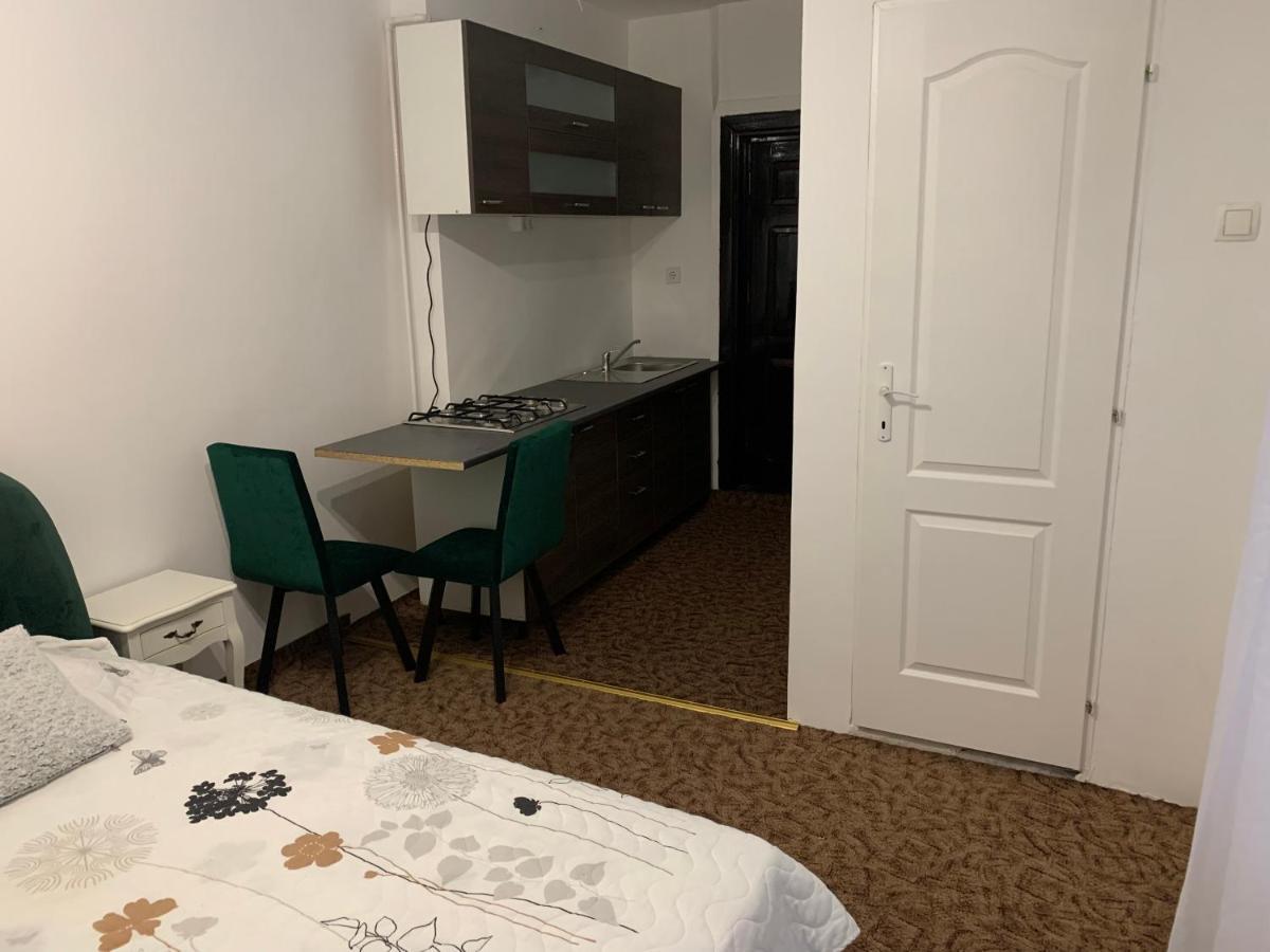 Luxury Accommodation Republicii Brasov Exterior photo