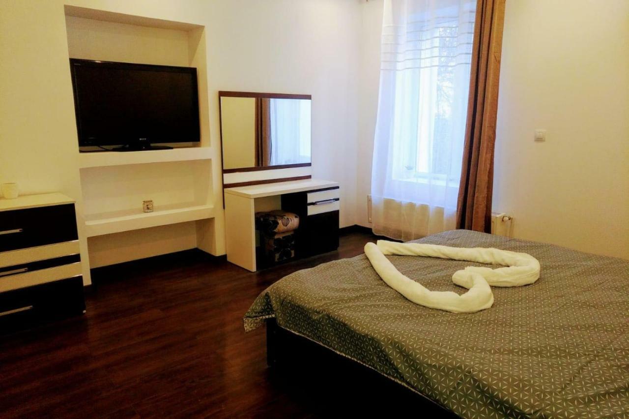 Luxury Accommodation Republicii Brasov Exterior photo